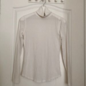 KIT & ACE | Off White Tissue Turtle Neck (Size Small)